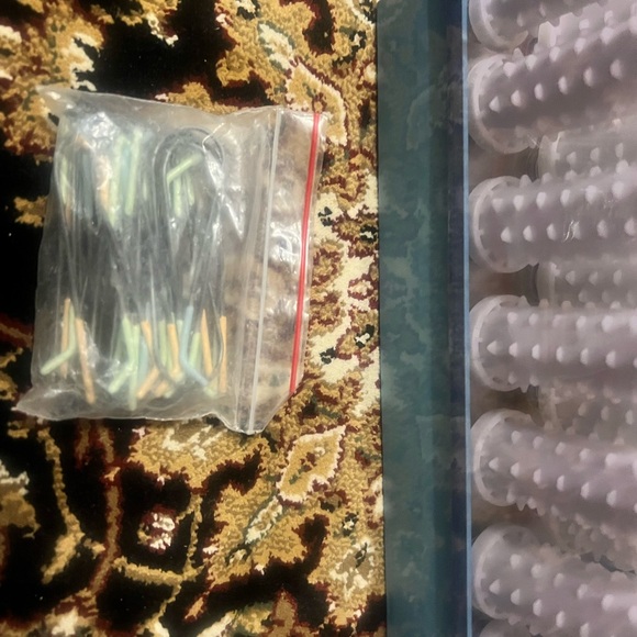 NWOT Clairol 20 instant hairsetters. - Picture 2 of 2